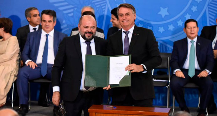 INSS: Ex-ministro de Bolsonaro agia como "pilar institucional" de desvios, diz PF