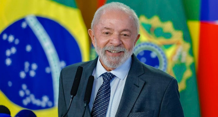 Lula sanciona lei que proíbe uso de linguagem neutra em órgãos públicos