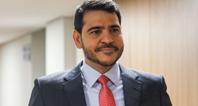 Messias agradece indicação ao STF e diz que vai provar ao Senado que merece a vaga