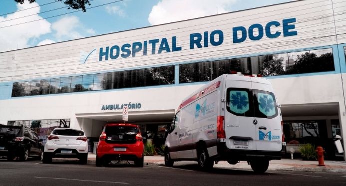 Secretário da Saúde faz primeira visita ao Hospital Rio Doce após crise e troca de gestão
