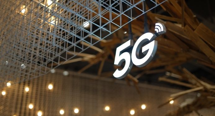 Brasil planeja antecipar cobertura nacional do 5G para 2027, diz ministro