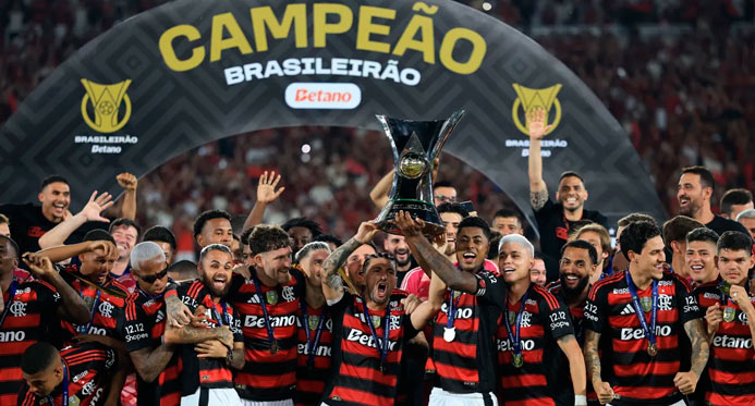 Flamengo iguala maiores campeões brasileiro do século