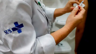 Jovens de 15 a 19 anos podem se vacinar contra HPV até junho de 2026