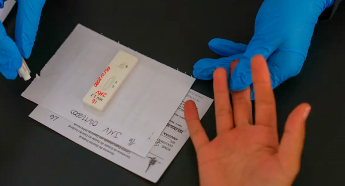 OMS reconhece o fim da transmissão do HIV de mãe para filho no Brasil