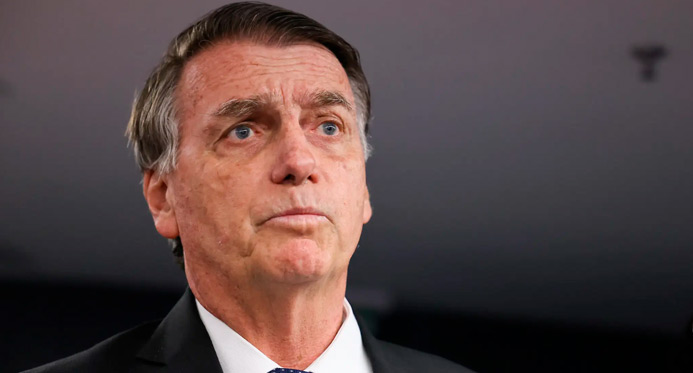 "Soluços são uma preocupação recorrente", dizem médicos de Bolsonaro