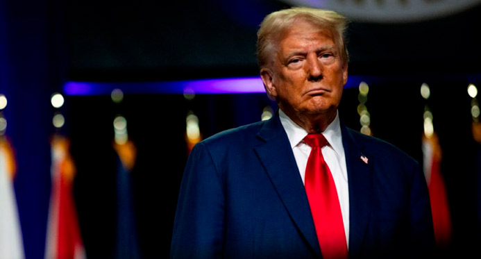 Após Venezuela, Trump ameaça tomar Groenlândia e atacar Colômbia