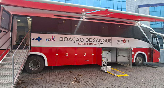 Hemoes recebe novo ônibus tecnológico com capacidade para 120 doações diárias