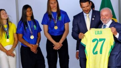 Lula assina MP que garante proteção de direitos para Copa do Mundo Feminina no Brasil