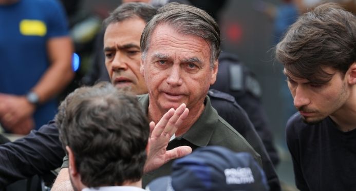 Laudo da PF descarta internação e mantém Bolsonaro na Papudinha apesar de ‘multimorbidade’