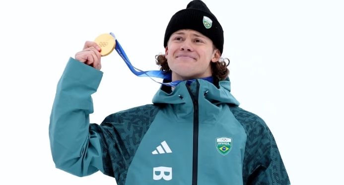 Lucas Pinheiro conquista primeiro ouro do Brasil nas Olimpíadas de Inverno