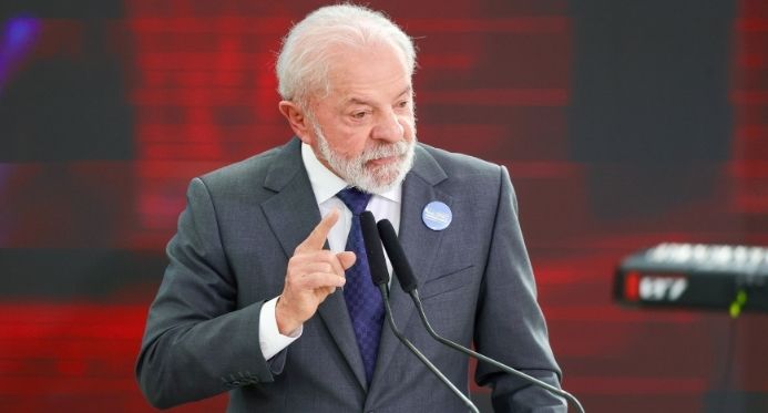 Lula convoca homens para o combate ao feminicídio: "Não basta não ser um agressor"