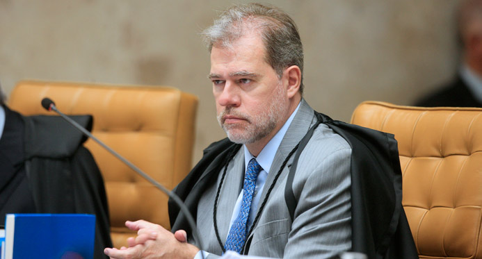 PF pede a Fachin suspeição de Toffoli no inquérito do Banco Master