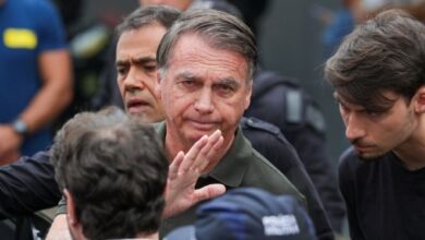 Bolsonaro é internado em UTI de Brasília com quadro de broncopneumonia
