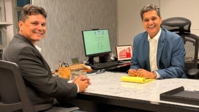 Em meio à transição, Ferraço convida enfermeiro para ser o novo secretário de Saúde