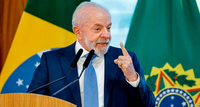 Em resposta a vistos cancelados, Lula veta vinda de enviado de Trump ao Brasil