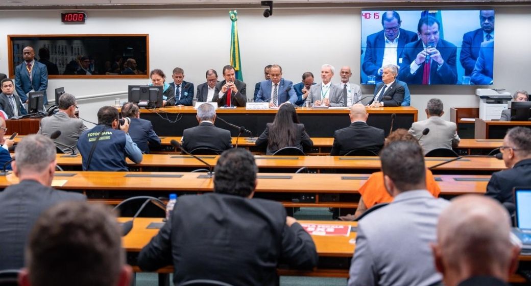 Governo define fim da escala 6x1 e regras para aplicativos como prioridades no Congresso