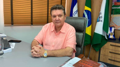 Prefeito Euclério Sampaio decide seguir no mandato e abre mão de disputa ao Senado