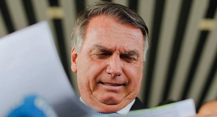 STF tem dois votos para negar novamente prisão domiciliar de Bolsonaro