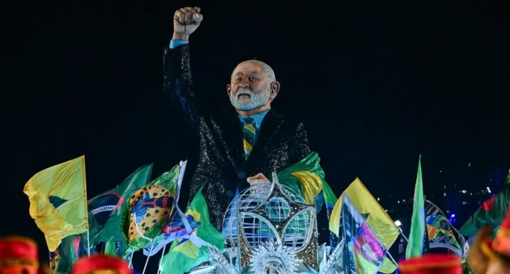 TSE rejeita pedido do PL para investigar Lula por desfile de escola de samba