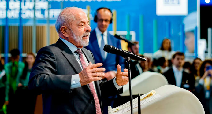 Brasil cansou de ser tratado como terceiro mundo, diz Lula durante agenda na Alemanha