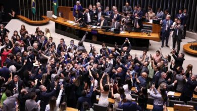 Congresso derruba veto de Lula e abre caminho para reduzir pena de Bolsonaro