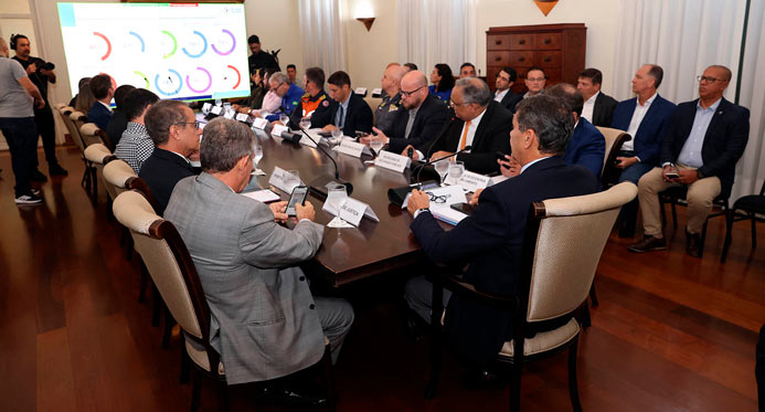 Governador realiza primeira reunião do Estado Presente com gestores da Segurança Pública