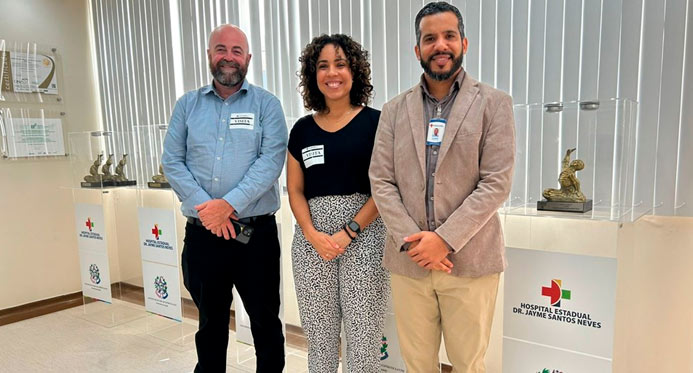 Hospital Dr. Jayme recebe comitiva do Consulado Geral dos Estados Unidos
