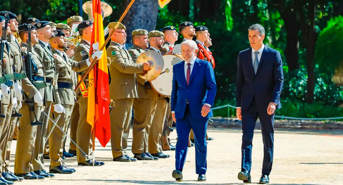 Lula alerta sobre risco de bets e big techs para famílias e democracia