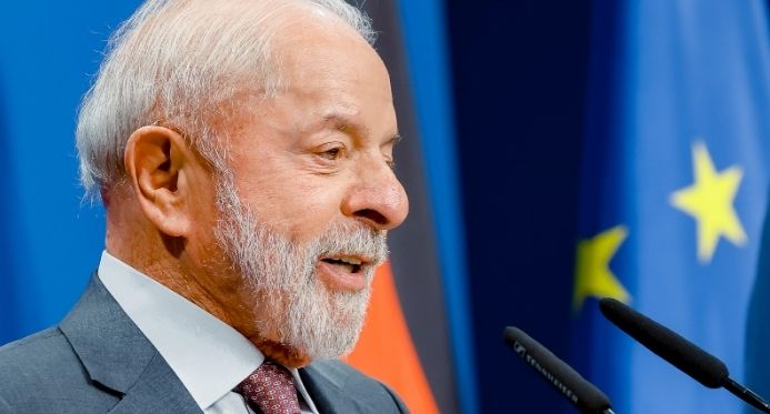 Lula critica guerras, cobra reforma na ONU e defende acordos comerciais na Europa