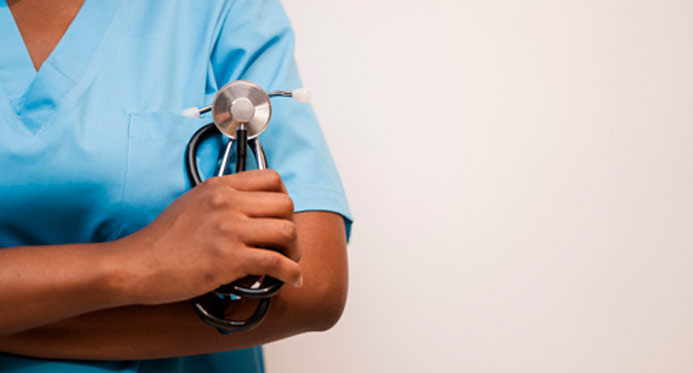 Sesa abre cadastro de reserva para profissionais de saúde em hospitais do ES