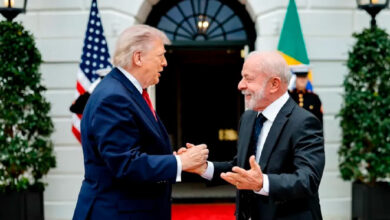 Após reunião de três horas na Casa Branca, Trump diz que Lula é "muito dinâmico" e elogia encontro