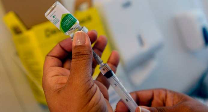 Espírito Santo intensifica vacinação em escolas para menores de 15 anos até o fim de maio