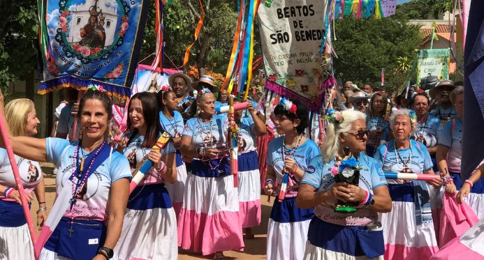 Festa de Caboclo Bernardo reúne 26 bandas de congo e jongo em Regência