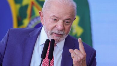 Lula tem 47,7%; Flávio Bolsonaro, 42,2% no 2º turno, mostra pesquisa Futura