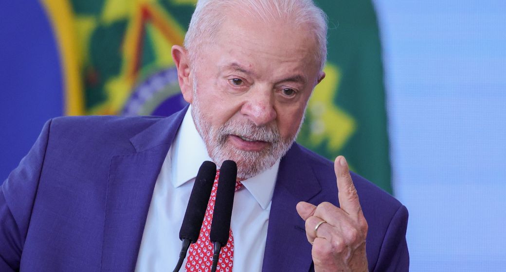 Lula tem 47,7%; Flávio Bolsonaro, 42,2% no 2º turno, mostra pesquisa Futura