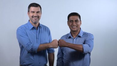 PF prende prefeito e ex-prefeito de Pedro Canário por esquema de fraude em festa da cidade