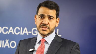 Rejeitado para o STF, Messias define futuro no governo em meio a críticas sobre estratégia