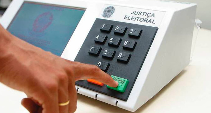 TSE faz novos testes de segurança na urna eletrônica