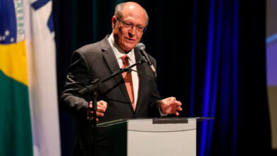 "Torço por uma boa química", diz Alckmin sobre reunião entre Lula e Trump