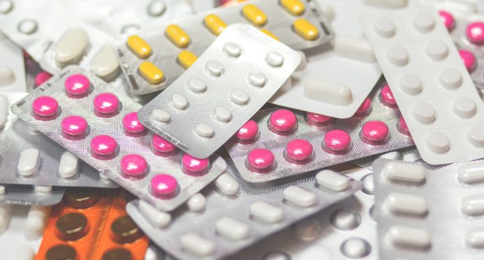 Uso inadequado de remédios lidera casos de intoxicação no ES e acende alerta nacional