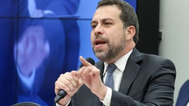 Boulos detalha regras de crédito para trabalhadores de aplicativo e cobra liberação dos bancos