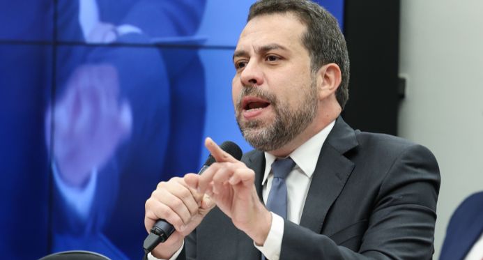 Boulos detalha regras de crédito para trabalhadores de aplicativo e cobra liberação dos bancos