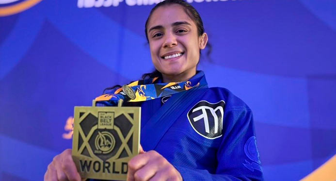 Capixaba Thaís Loureiro conquista o bronze no Mundial de Jiu-Jitsu nos EUA