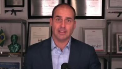 Eduardo Bolsonaro sugere substituir Pix por sistema de pagamento privado dos Estados Unidos