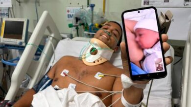 Hospital Estadual Sílvio Avidos promove chamada de vídeo para policial internado conhecer a filha
