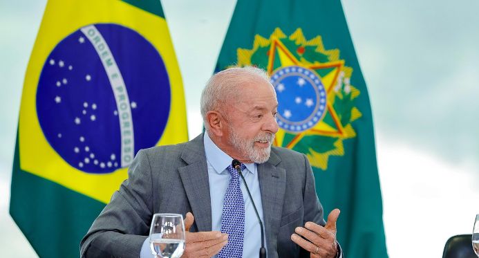 Lula bate Flávio Bolsonaro e lidera todos os cenários para a presidência em 2026, revela pesquisa BTG/Nexus
