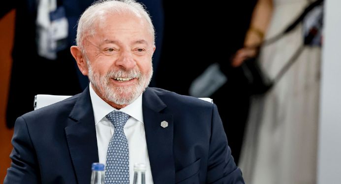Lula rebate Trump, o chama de imperador e dispara: 'Não se metam nas eleições do Brasil'