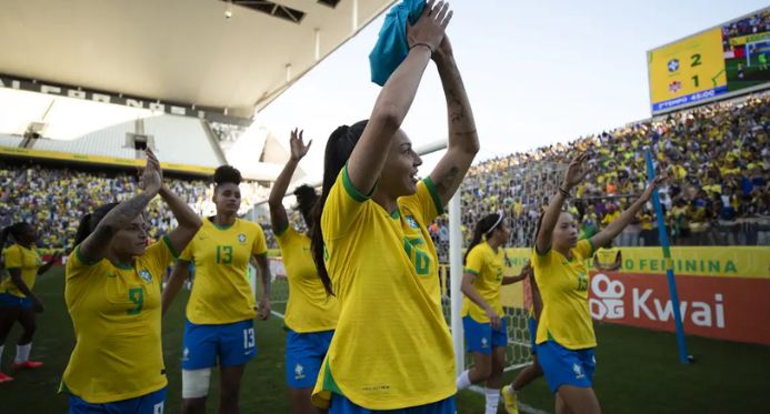 Lula sanciona marco legal da Copa do Mundo Feminina de 2027