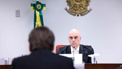 Moraes vai decidir se Bolsonaro continuará em prisão domiciliar