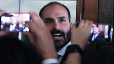 STF condena Eduardo Bolsonaro a 4 anos de prisão por coação em processo sobre trama golpista